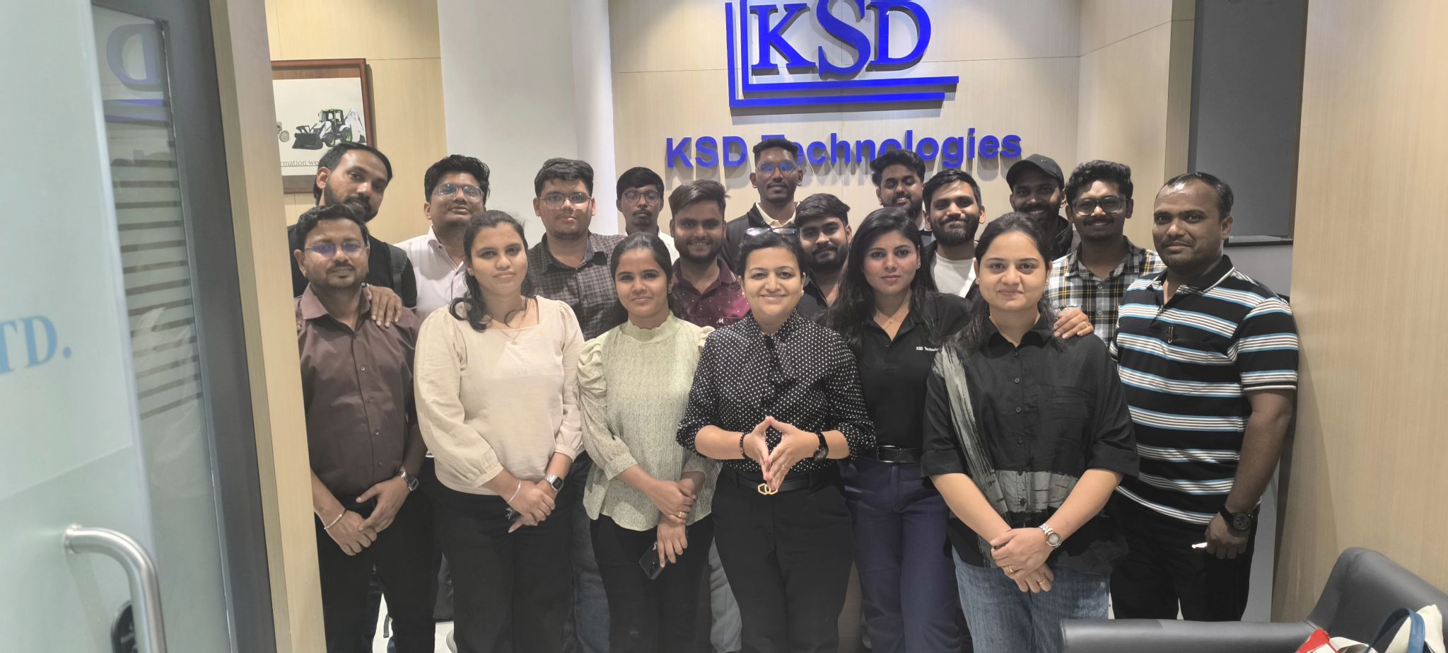 Neha Ratnakar leading a corporate training session at a KSD event